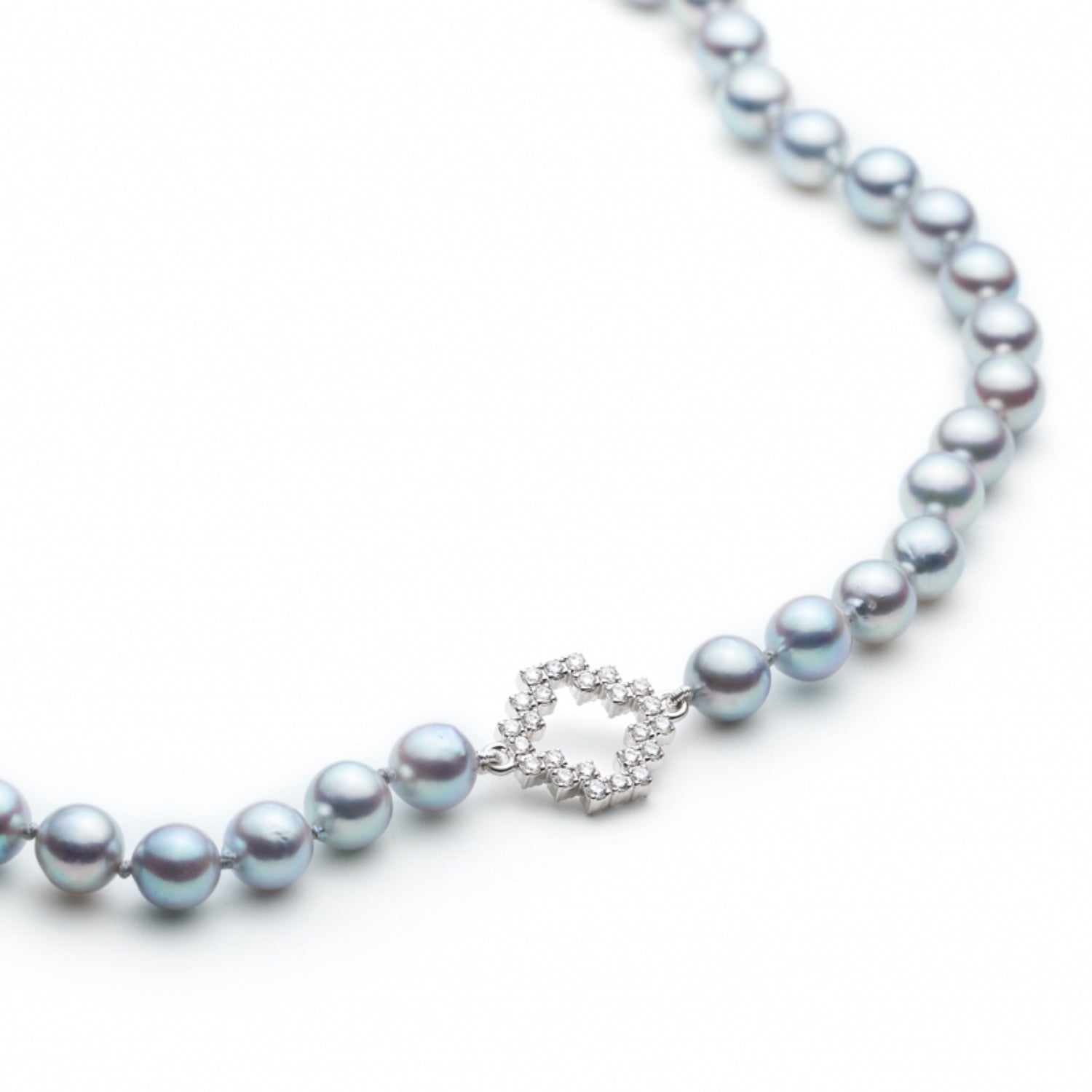 Diamond Pavé Reversible Step Motif Silver Pearl Necklace