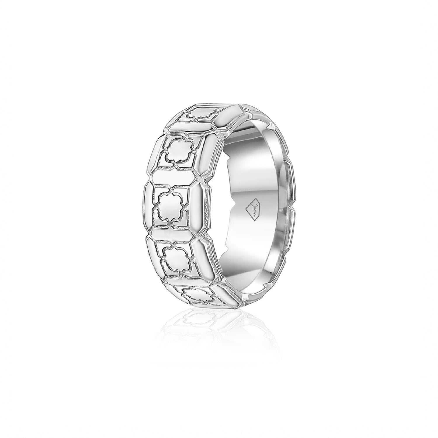 Engraved Motif Polished Finish Standard Fit 8-9 mm Wedding Band in Platinum