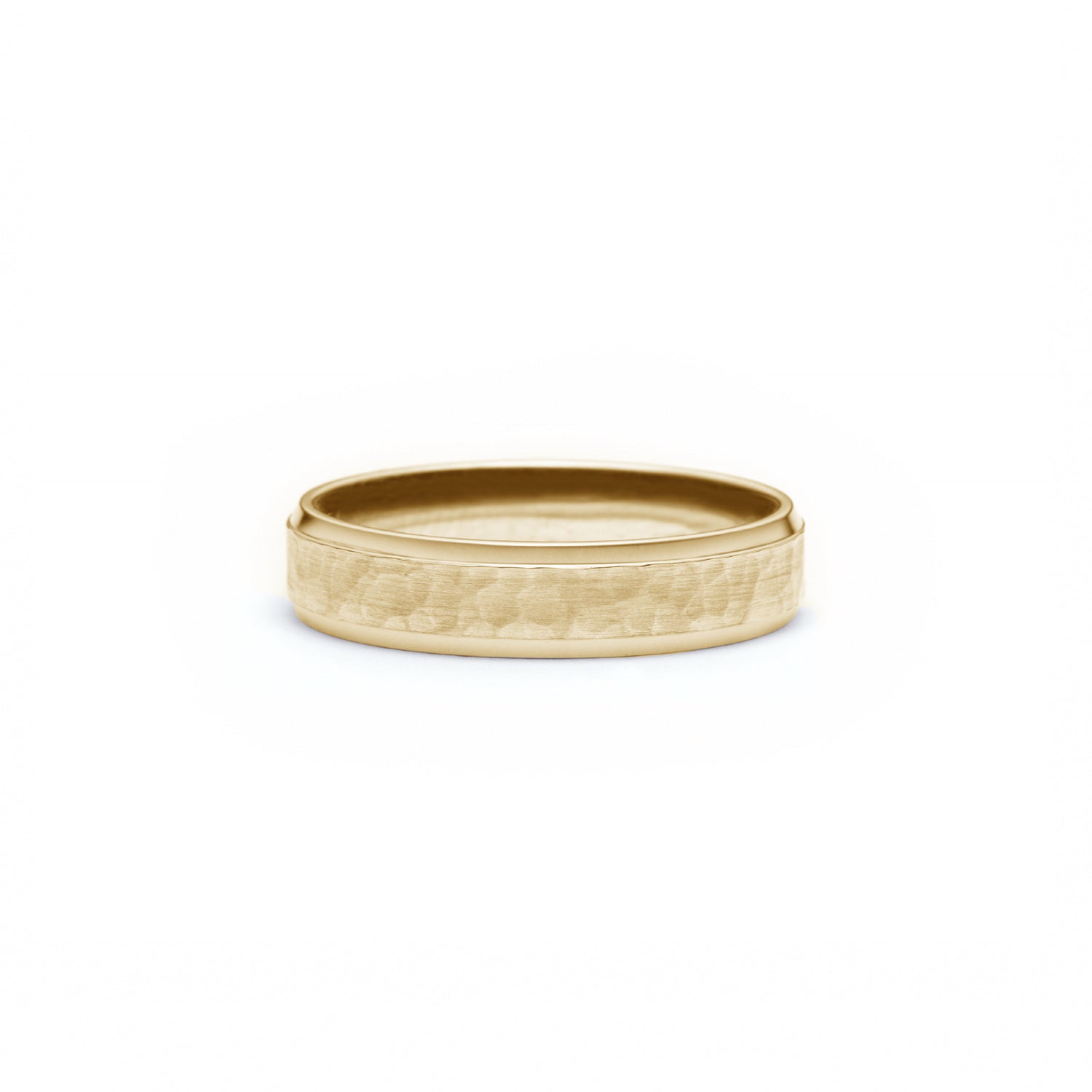 Hammered Finish Bevelled Edge 4-5 mm Wedding Band in Yellow Gold