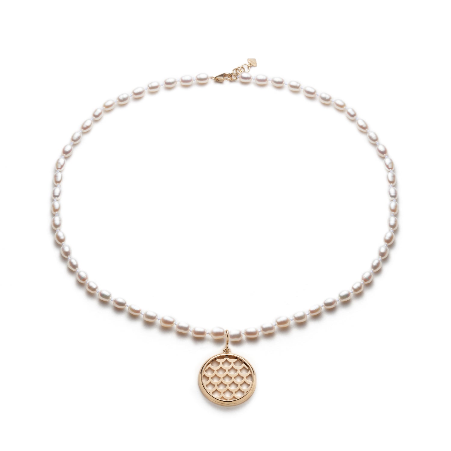 Lepia Mermaid Scales Motif Pearl Necklace in Yellow Gold