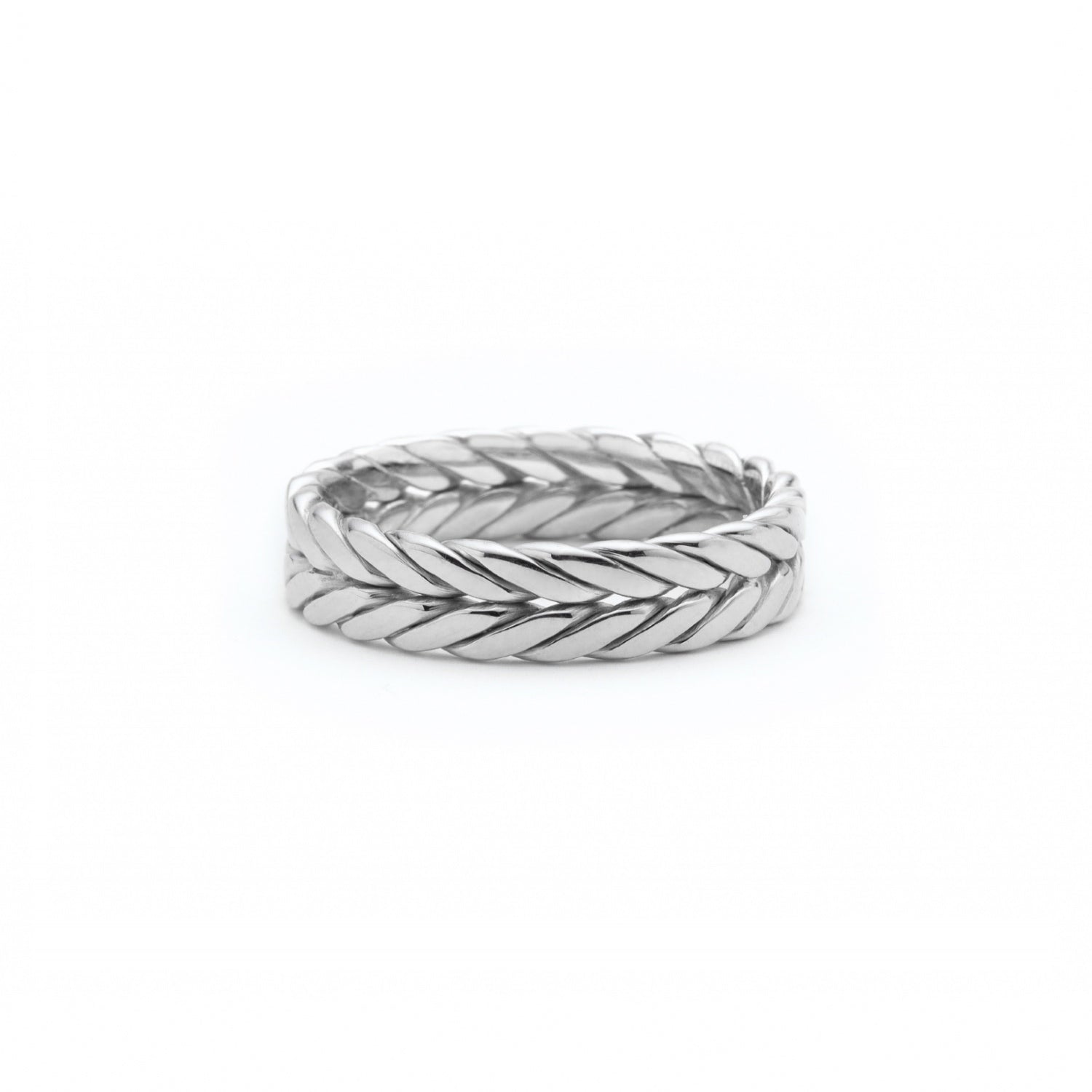 Signature Braided Polished Finish Flat Surface 4-5 mm Wedding Band in White Gold