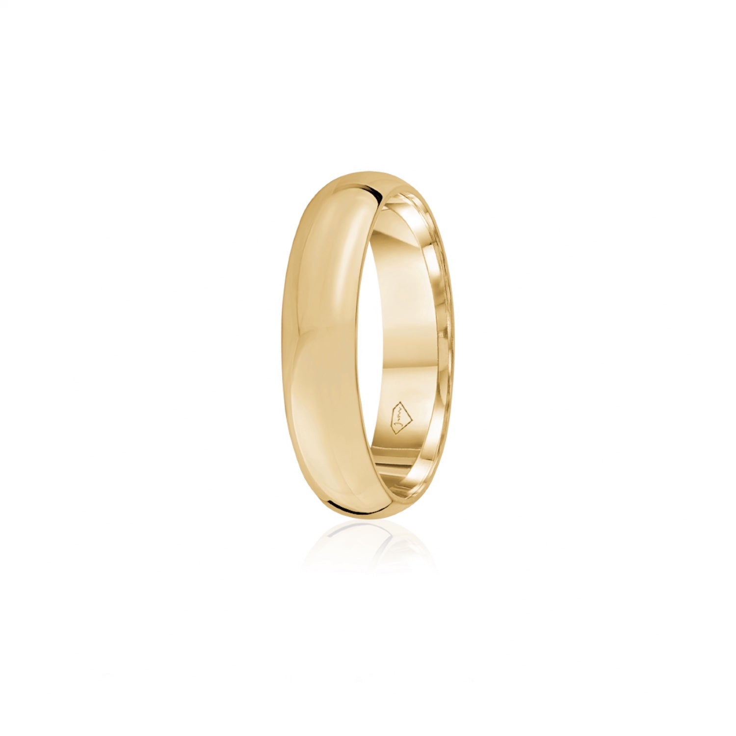 Classic Polished Finish Standard Fit 8-9 mm Wedding Band in Yellow Gold
