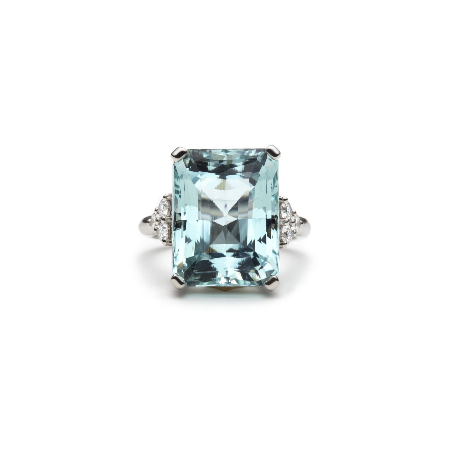 Radiant Cut Aquamarine and Round Brilliant Cut Diamond Cocktail Ring